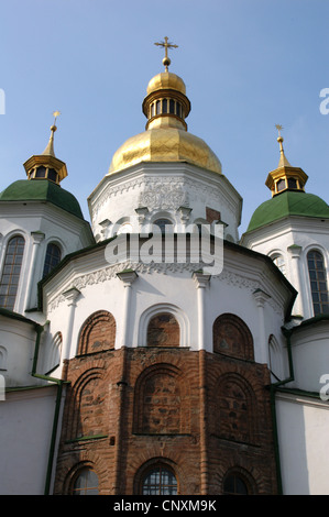 Ursprüngliche mittelalterliche Mauerwerk von Saint Sophia Cathedral in Kiew, Ukraine. Stockfoto
