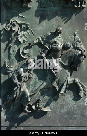 Schlacht bei Tannenberg (1410). Relief vom Haupttor des National Monuments in Vitkov in Prag, Tschechien. Stockfoto