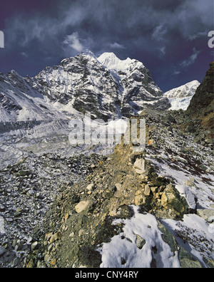 Chamlang östlich von Sherson in der Nähe von Makalu Base Camp im Tal Barun Makalu Himal, Nepal, Makalu Barun Nationalpark, Sherson Stockfoto