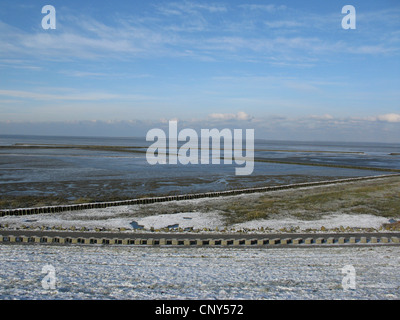 frostigen Nordsee Coas in Niedersaechsisches Wattenmeer Nationalpark, Bensersiel, Ostfriesland, Niedersachsen, Deutschland Stockfoto