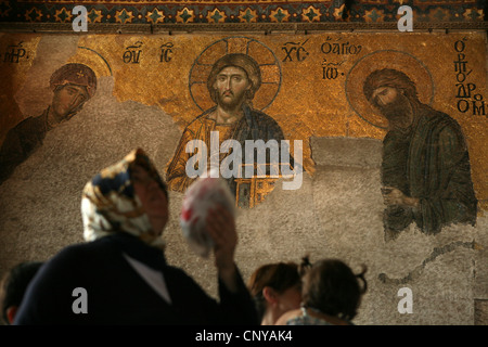 Byzantinische Deesis Mosaik auf den oberen Galerien der Hagia Sophia in Istanbul, Türkei. Stockfoto