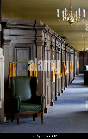 Linie der Rentner "Geburten" in den Wohnräumen bei The Royal Hospital Chelsea, Chelsea, London, Vereinigtes Königreich. Stockfoto