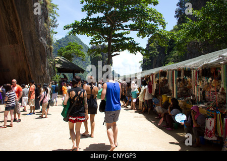 Markt auf James Bond Island in Thailand Stockfoto