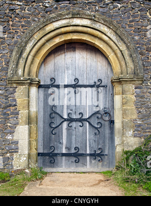 Die Kirche St. Martha auf der Hill Chilworth Surrey UK Stockfoto