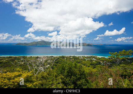 Blick von La Digue, Insel Praslin, Seychellen Stockfoto