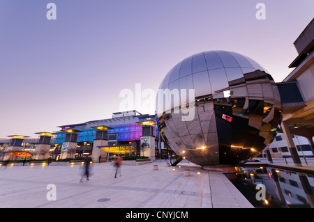 Millennium Square im Zentrum Stadt von Bristol, UK Stockfoto