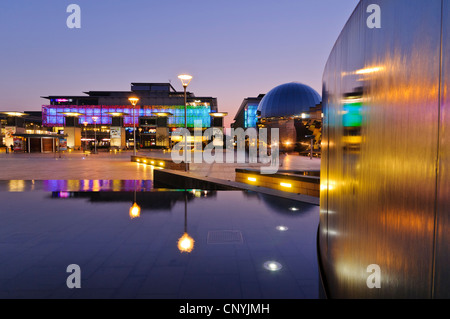 Millennium Square im Zentrum Stadt von Bristol, UK Stockfoto