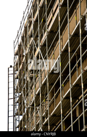 Gerüste mit einer Fassade Stockfoto