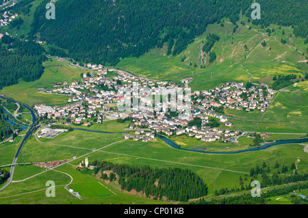 Blick von oben auf Muottas Muragl, Schweiz, Graubünden, Celerina Celerina Stockfoto