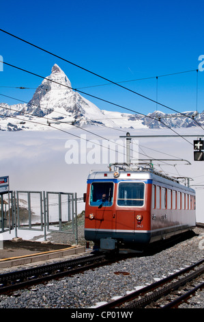 Gornergratbahn Berg Zahnradbahn und Matterhorn, Schweiz Stockfoto