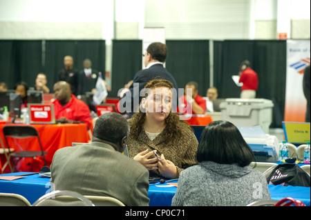 Haus-und Wohnungseigentümer besuchen die speichern die Traumtour im Jacob Javits Convention Center in New York Stockfoto