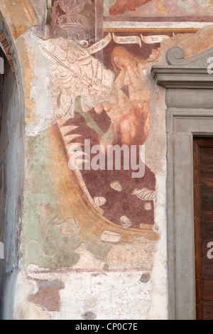 Die Kiefer der Hölle, in Clusone Danza Macabra, mit Seelen getrieben. Stockfoto
