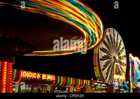 Skegness Festplatz in der Nacht. Lincolnshire. England-UK Stockfoto