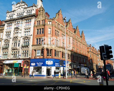 St. Margaret Kammern mit Clayton House auf der linken Seite in Manchester UK Stockfoto