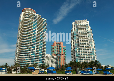 Eigentumswohnungen und Hotels in South Beach, Miami - ohne korrigierte Perspektive Stockfoto