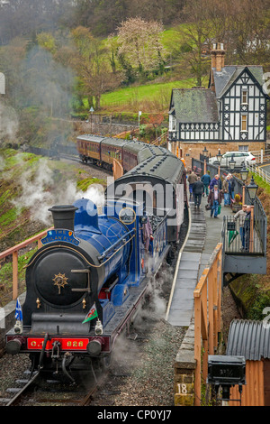 Llangollen Eisenbahn Ex Caledonian Railway 812 Klasse 0-6-0 Nr. 828 in Berwyn Station. Stockfoto