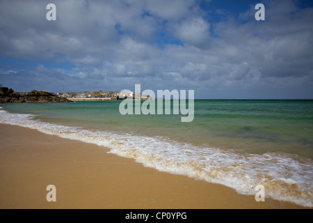 Ein Blick über Porthminster Strand, mit Blick in Richtung St.Ives - St.Ives, Cornwall Stockfoto