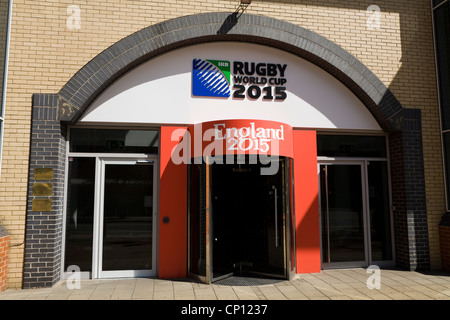 Webb Ellis House – RFU HQ / Sitz des englischen Rugby Union, mit dem Logo für World Cup 2015. Twickenham UK. Stockfoto