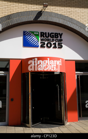 Webb Ellis House – RFU HQ / Sitz des englischen Rugby Union, mit dem Logo für World Cup 2015. Twickenham UK. Stockfoto