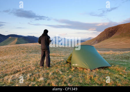 Wild campen auf hohen Snockrigg, Robinson, im englischen Lake District, Vango Helium 200 Stockfoto