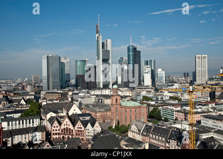 Blick auf die Skyline von Frankfurt Am Main Stockfoto