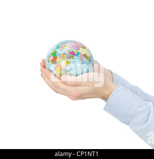 Hände-Betriebe Globe auf weiß Stockfoto