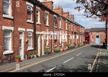 Reihe von Reihenhäusern in York Street, Lauch, Staffordshire, England UK Stockfoto