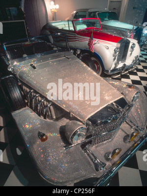 Ein Strass bedeckt Rolls-Royce auf dem Display an das Liberace Museum, Las Vegas, Nevada Stockfoto