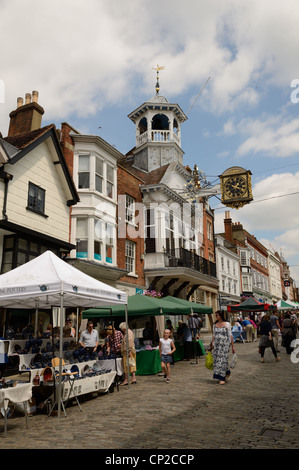 Markt in Guildford High Street, Surrey, England Stockfoto