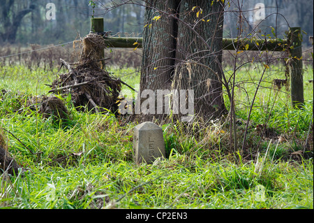 TRI-COUNTY GRENZE MARKER STEIN VON LANCASTER LIBANON UND DAUPHIN COUNTY, PENNSYLVANIA Stockfoto