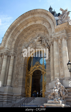 Eingang im Petit Palais in Paris Frankreich Stockfoto