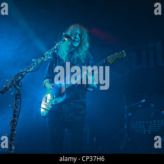 New Zealand Sänger & Songwriter Ladyhawke in Barnwall Guildhall Stockfoto