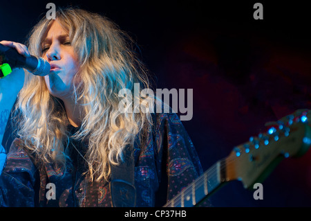 New Zealand Sänger & Songwriter Ladyhawke in Barnwall Guildhall Stockfoto