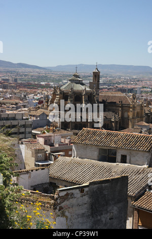 Mit Blick auf die Stadt von Granada in Spanien von der Alhambra. Stockfoto