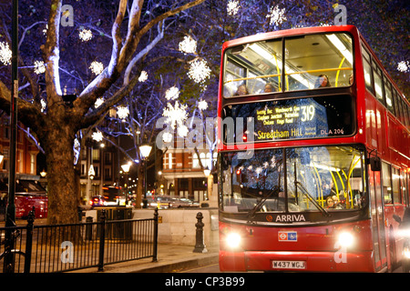 London, UK - 30. November 2011: Christmas Lights Display am Sloane Square in Chelsea, London Stockfoto