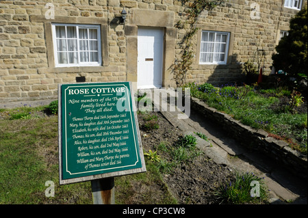 Rose Cottage home der Thorpe-Familie, die Todesfälle in der Pest von 1665 erlitten Stockfoto