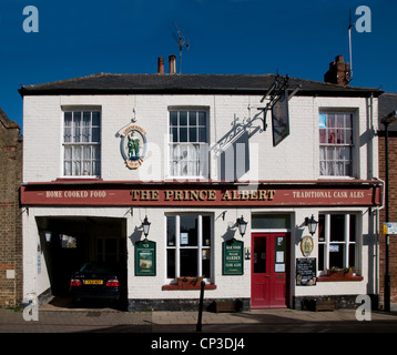 Das Prinz Albert Public House Silver Street Ely Cambridgeshire England Stockfoto