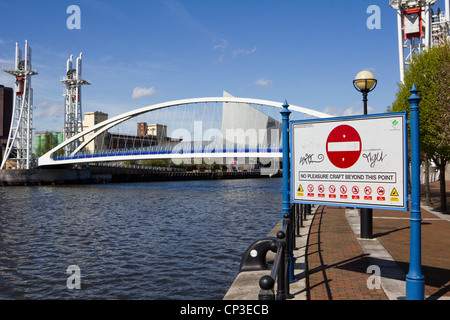 Salford Quays heben Brücke Manchester Ship Canal mehr Manchester Midlands England gb Stockfoto