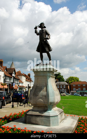 Die Statue von General James Wolfe. Auf dem Dorfplatz in Westerham, Kent Stockfoto