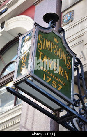 Simpson Taverne Lampe Zeichen, Ballspielplatz, Cornhill, City of London, London, Greater London, England, Vereinigtes Königreich Stockfoto