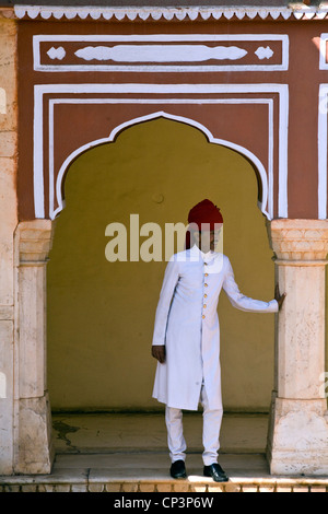 Ein Turban Guard im City Palace, Jaipur, Indien das Stadtschloss ist ein Komplex von Palästen in zentralen Jaipur gebaut zwischen 1729 Stockfoto