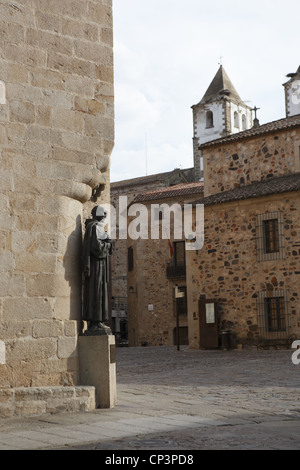 Plaza de Santa María in der alten Stadt Cáceres, Extremadura, Spanien Stockfoto