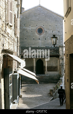 Republik von San Marino: Kirche von San Francesco; Externe Fassade Stockfoto