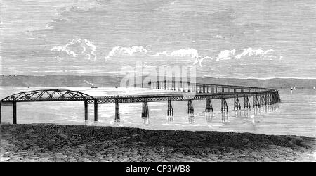 Architektur, Brücken, Großbritannien, Tay Rail Bridge, Firth-of-Tay, Dundee, Schottland, erbaut 1871 - 1878 nach Entwurf von Thomas Bouch, Blick vor kollaps am 28.12.1879, Holzstich, 'Illustrierte Zeitung', Leipzig, 17.1.1880, Additional-Rights-Clearences-not available Stockfoto