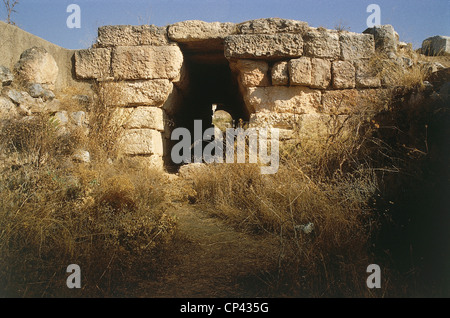 Griechenland - Euboea (Negroponte) - Eretria. Archäologische Ausgrabungen von der alten Stadtmauer, das West-Tor. Stockfoto