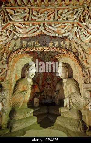 Eines der Bodhisattva (Buddah Statue) in der Höhle von Sakyamuni (Höhle Nr. 6) auf die Yungang Grotten. Stockfoto