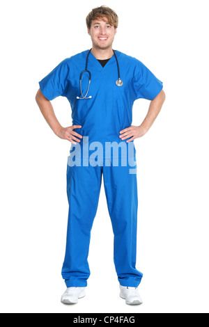 Porträt von überzeugt junge männliche Krankenschwester tragen blaue Peelings und Stethoskop stehen isoliert auf weißem Hintergrund Stockfoto