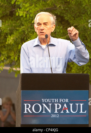 12. April 2012 San Antonio, Texas: GOP Präsidentschaftskandidaten Ron Paul endet seine Kampagne Schaukel durch seine Heimatstaat mit Stockfoto