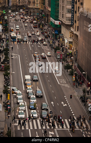 Spanien, Madrid, Centro Bereich erhöhten Blick auf die Gran Via, am späten Nachmittag Stockfoto