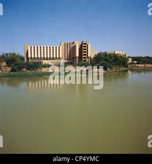 Niger - Niamey - Niger River Hotel und Gawaye. Stockfoto